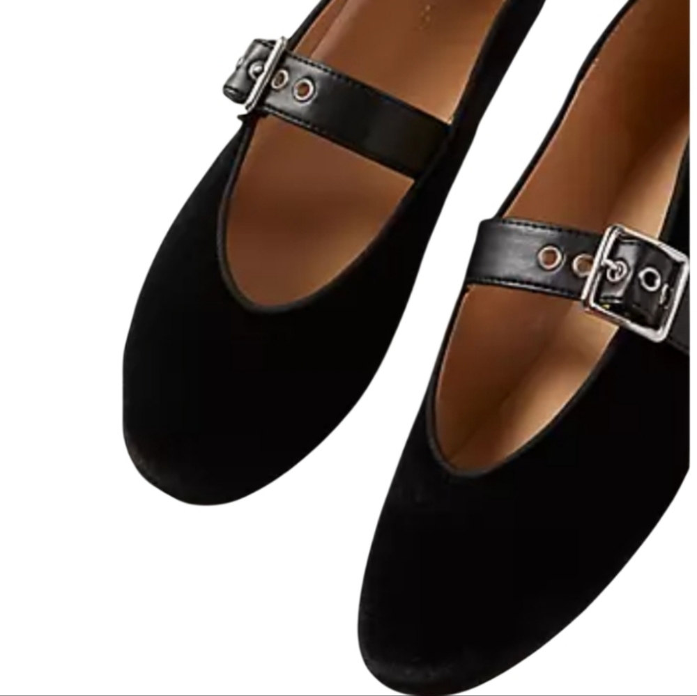Ann Taylor Black Flats with Buckle Detail